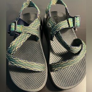 Chaco Z2 Cloud Sandals Green Yellow Black Print youth size 5 women’s size 6